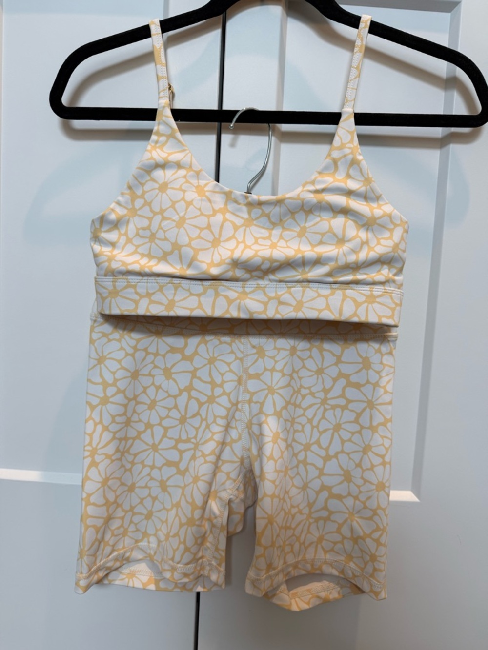 Wilo Yellow Floral Active Set - Crop Top & Bike Shorts